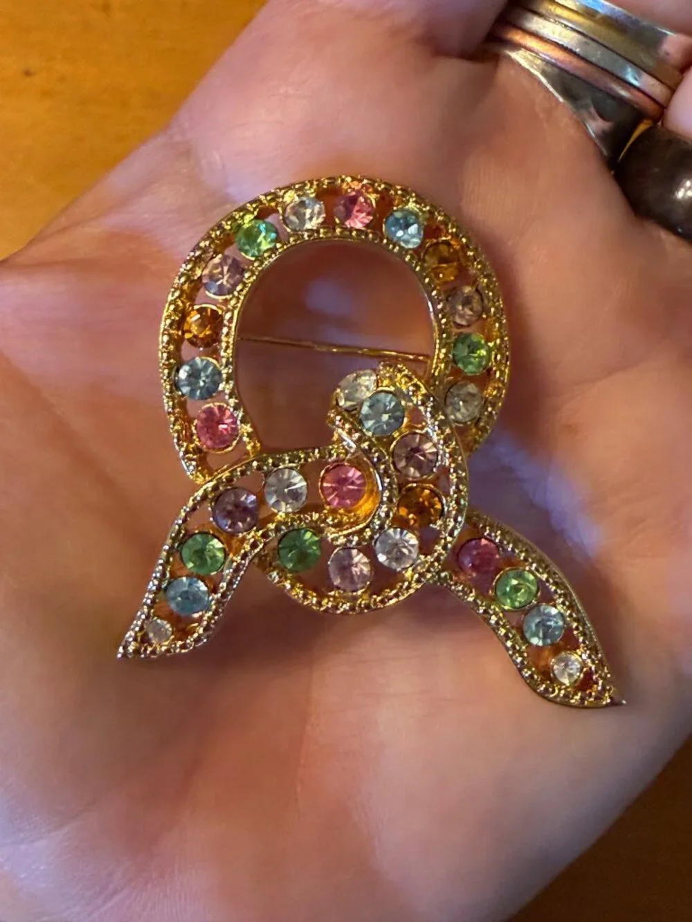 Joan Rivers Pastel Rhinestones Knot Brooch Pin Great Condition